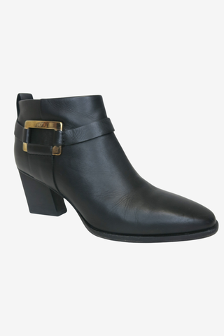 Roger Vivier Leather Ankle Boots sz 39 - Designer Boots at The Find Luxury Resale - Vancouver, Canada