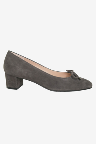 Stuart Weitzman Grey Suede Pump Sz 7 - Designer shoes at The Find Luxury Resale - Vancouver, Canada
