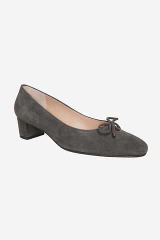 Stuart Weitzman Grey Suede Pump Sz 7 - Designer shoes at The Find Luxury Resale - Vancouver, Canada
