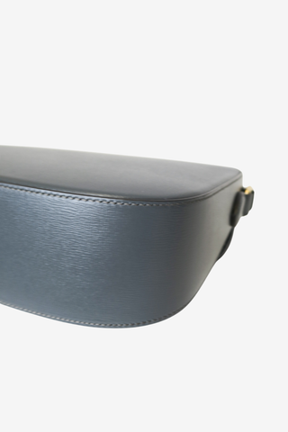 Gucci 1955 Horsebit Shoulder Bag - Designer Handbags at The Find Luxury Resale - Vancouver, Canada