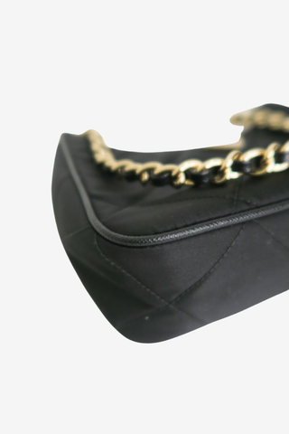Prada Tessuto Nylon Re-Edition 1995 - Designer Handbags at The Find Luxury Resale - Vancouver, Canada