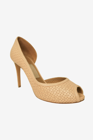 Ferragamo Leather Pump sz 9 - Designer shoes at The Find Luxury Resale - Vancouver, Canada
