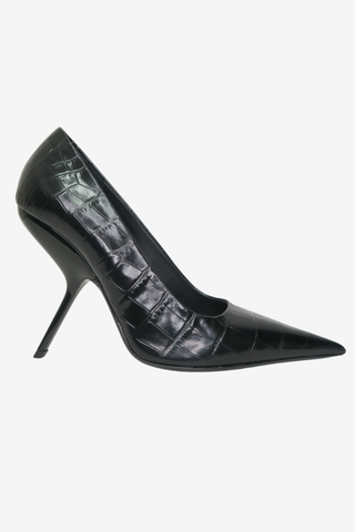 Ferragamo Leather Pumps sz 10 - Designer shoes at The Find Luxury Resale - Vancouver, Canada