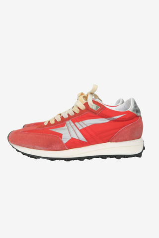 Golden Goose Sneakers sz 38 - Designer shoes at The Find Luxury Resale - Vancouver, Canada
