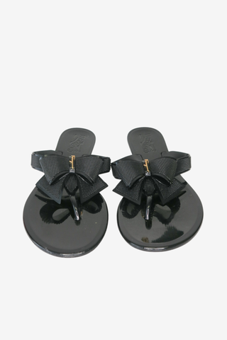 Salvatore Ferragamo Rubber Bow Accents Flip Flops sz 9 - Designer sandals at The Find Luxury Resale - Vancouver, Canada
