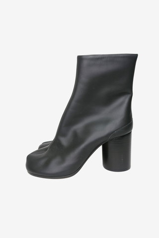 Maison Margiela Tabi 80 Ankle Boots sz 37 - Designer shoes at The Find Luxury Resale - Vancouver, Canada