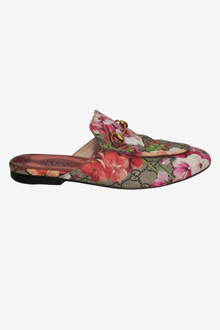 Gucci Mules sz 38 - Designer shoes at The Find Luxury Resale - Vancouver, Canada