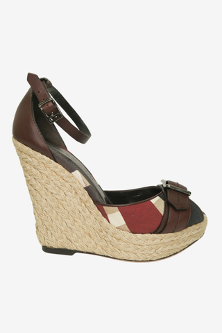 Burberry House Check Pattern Jute Pumps sz 37 - Designer shoes at The Find Luxury Resale - Vancouver, Canada