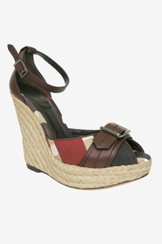 Burberry House Check Pattern Jute Pumps sz 37 - Designer shoes at The Find Luxury Resale - Vancouver, Canada