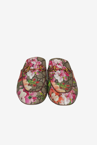 Gucci Mules sz 38 - Designer shoes at The Find Luxury Resale - Vancouver, Canada