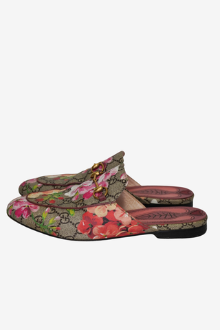 Gucci Mules sz 38 - Designer shoes at The Find Luxury Resale - Vancouver, Canada