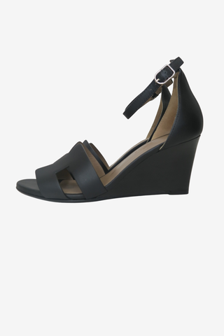 Hermes Legend H Logo Sandals 35.5 - Designer sandals at The Find Luxury Resale - Vancouver, Canada