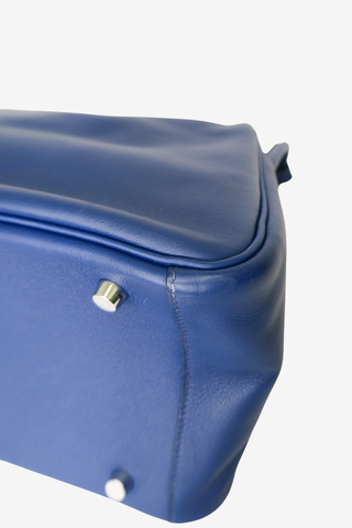 Hermès Swift Lindy 30 - Designer handbag at The Find Luxury Resale - Vancouver, Canada