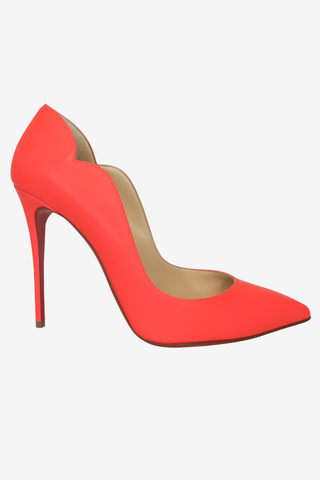 Christian Louboutin Hot Chick Pink sz 39.5 - Designer pumps at The Find Luxury Resale - Vancouver, Canada