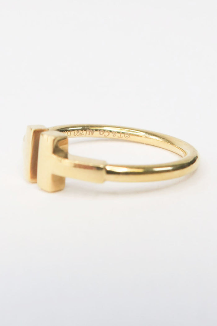 Tiffany & Co. 18K T Wire Ring