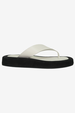 The Row Ginza Leather Flip Flops sz 38 - Designer sandals at The Find Luxury Resale - Vancouver, Canada