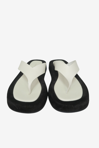 The Row Ginza Leather Flip Flops sz 38 - Designer sandals at The Find Luxury Resale - Vancouver, Canada