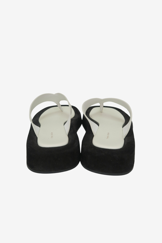 The Row Ginza Leather Flip Flops sz 38 - Designer sandals at The Find Luxury Resale - Vancouver, Canada