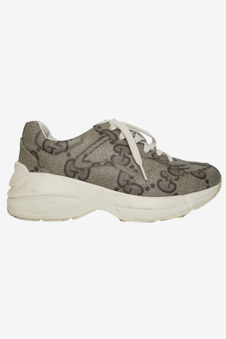 Gucci GG Supreme Sneakers sz 39 - Designer shoes at The Find Luxury Resale - Vancouver, Canada