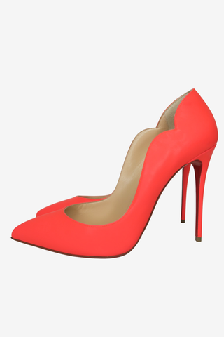 Christian Louboutin Hot Chick Pink sz 39.5 - Designer pumps at The Find Luxury Resale - Vancouver, Canada