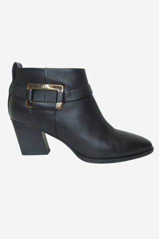 Roger Vivier Leather Ankle Boots sz 39
