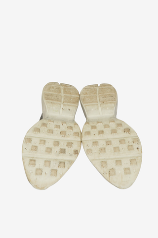 Gucci GG Supreme Sneakers sz 39 - Designer shoes at The Find Luxury Resale - Vancouver, Canada
