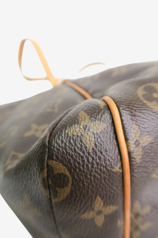 Louis Vuitton Monogram Totally MM - Designer Handbags at The Find Luxury Resale - Vancouver, Canada
