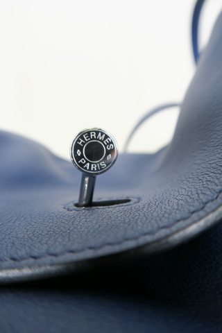 Hermès Swift Lindy 30 - Designer handbag at The Find Luxury Resale - Vancouver, Canada