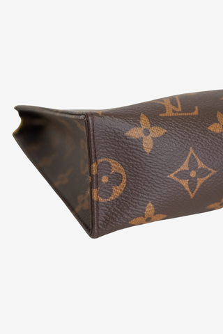 Louis Vuitton Toiletry Pouch 26