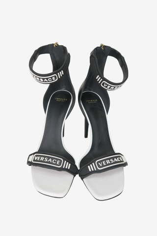 Versace Pumps sz 40 - Designer pumps at The Find Luxury Resale - Vancouver, Canada