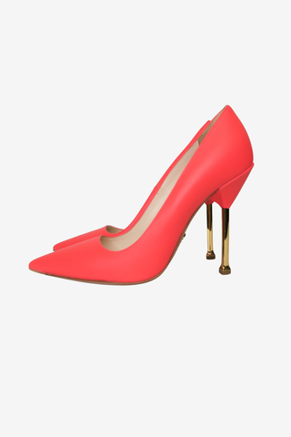 Prada Saffiano Pumps - Designer pumps at The Find Luxury Resale - Vancouver, Canada