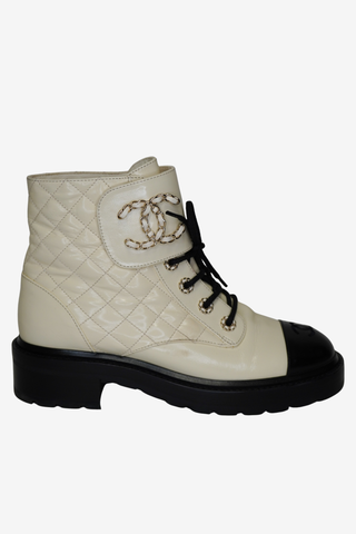 Chanel 2021 Interlocking CC Logo Combat Boots sz 40
