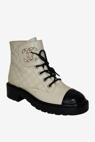 Chanel 2021 Interlocking CC Logo Combat Boots sz 40
