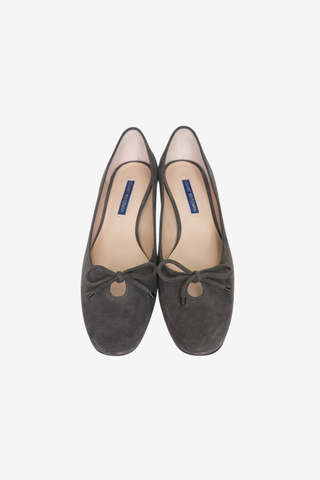 Stuart Weitzman Grey Suede Pump Sz 7 - Designer shoes at The Find Luxury Resale - Vancouver, Canada