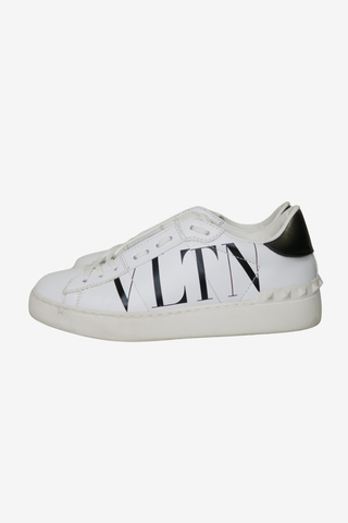 Valentino Rockstud Accents Leather Sneakers - Designer shoes at The Find Luxury Resale - Vancouver, Canada