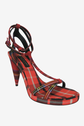 Burberry Heels sz 39 - Designer pumps at The Find Luxury Resale - Vancouver, Canada