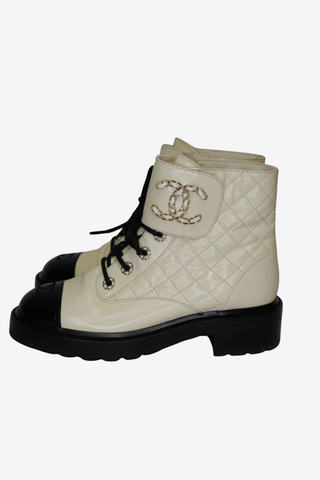 Chanel 2021 Interlocking CC Logo Combat Boots sz 40