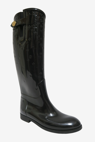 Louis Vuitton Rain Boots Sz 36 - Designer shoes at The Find Luxury Resale - Vancouver, Canada