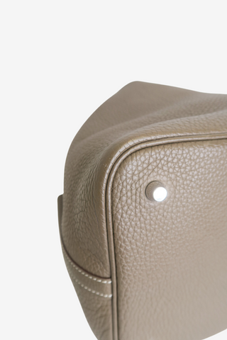 Hermès Picotin 22 Etoupe - Designer handbag at The Find Luxury Resale - Vancouver, Canada