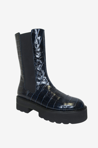 Stuart Weitzman Boots Sz 9 - Designer shoes at The Find Luxury Resale - Vancouver, Canada
