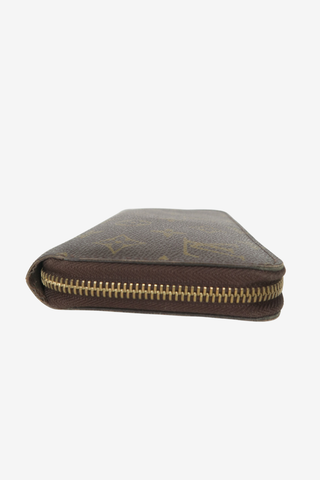 Louis Vuitton Zippy Wallet - Designer Handbags at The Find Luxury Resale - Vancouver, Canada
