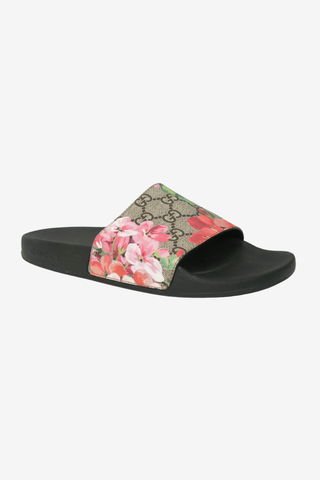 Gucci GG Supreme Slides sz 38 - Designer shoes at The Find Luxury Resale - Vancouver, Canada