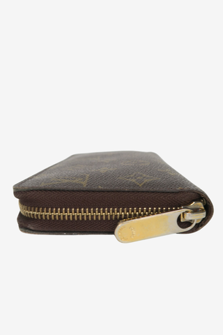 Louis Vuitton Zippy Wallet - Designer Handbags at The Find Luxury Resale - Vancouver, Canada