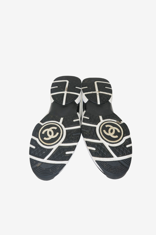 Chanel Interlocking CC Logo Wool Sneakers sz 40 - Designer Sneakers at The Find Luxury Resale - Vancouver, Canada