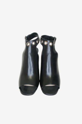 Prada Leather Sandals sz 39.5 - Designer shoes at The Find Luxury Resale - Vancouver, Canada