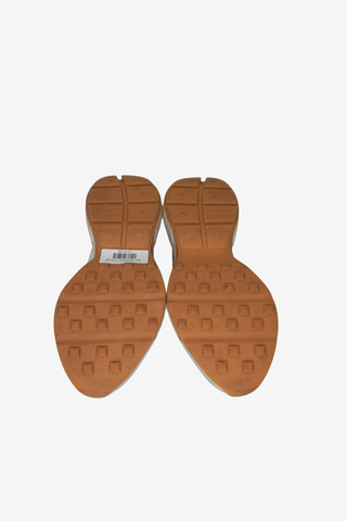 Gucci Rhyton Rainbow Logo Sneakers sz 38 - Designer shoes at The Find Luxury Resale - Vancouver, Canada