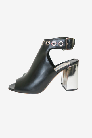 Prada Leather Sandals sz 39.5 - Designer shoes at The Find Luxury Resale - Vancouver, Canada