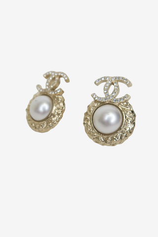 Chanel CC Pearl Earrings - Designer Earrings at The Find Luxury Resale - Vancouver, Canada