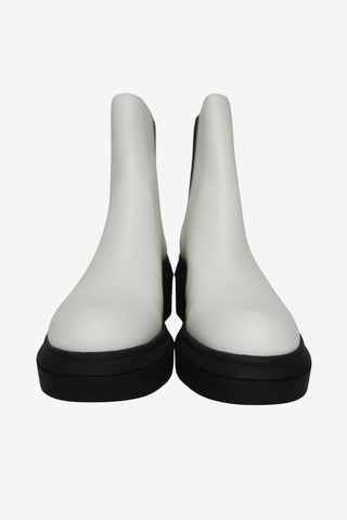 Stuart Weitzman White Leather Boots sz 7