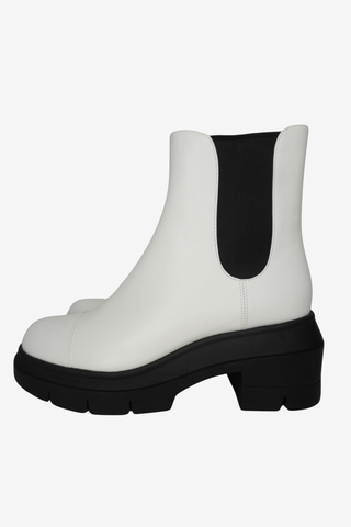 Stuart Weitzman White Leather Boots sz 7